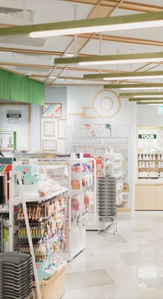 shop-bg-min